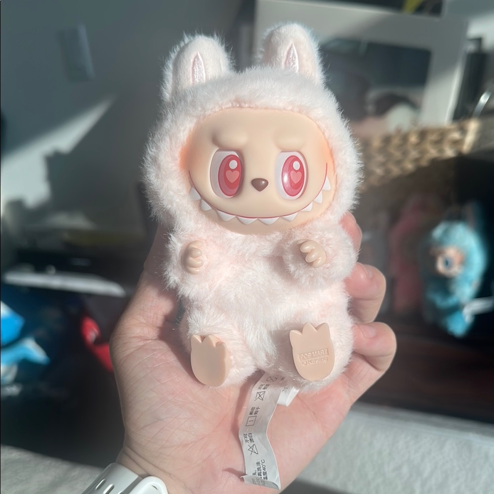 Labubu have a seat dada pink